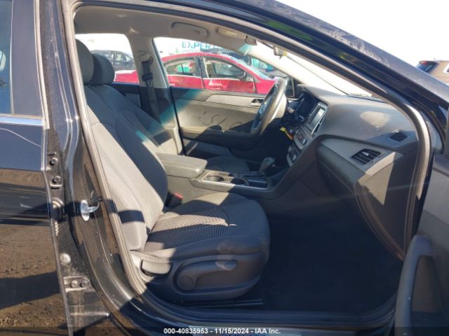5NPE24AF5JH728282 Hyundai SONATA SE