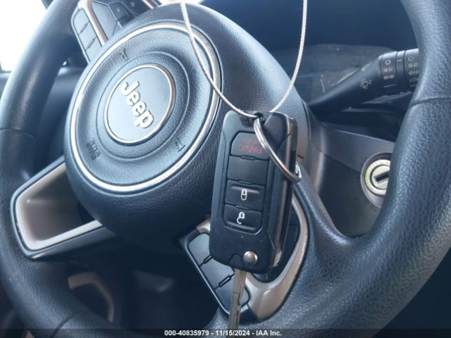 ZACCJAAT3FPB20239 Jeep Renegade Sport