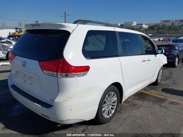 Toyota Sienna Xle/limited 2014 5TDYK3DC9ES458868 Image 4
