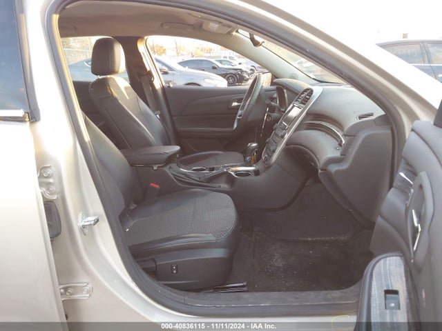 Chevrolet MALIBU 1LT 2015 1G11C5SL3FF353993 Image 5