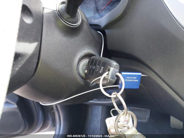 3KPC24A39JE014530 Hyundai ACCENT SE