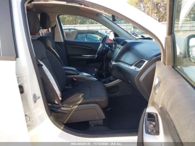 3C4PDCBBXKT872985 Dodge JOURNEY SE