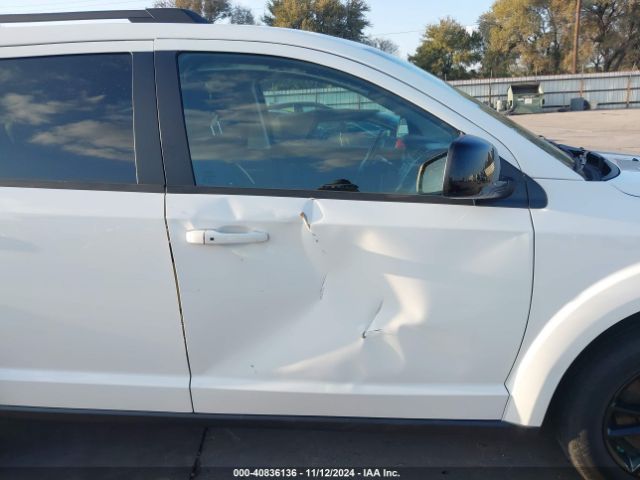 3C4PDCBBXKT872985 Dodge JOURNEY SE