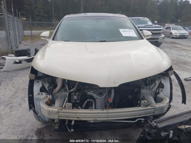 2LMTJ6LR3GBL75784 Lincoln Mkx Reserve