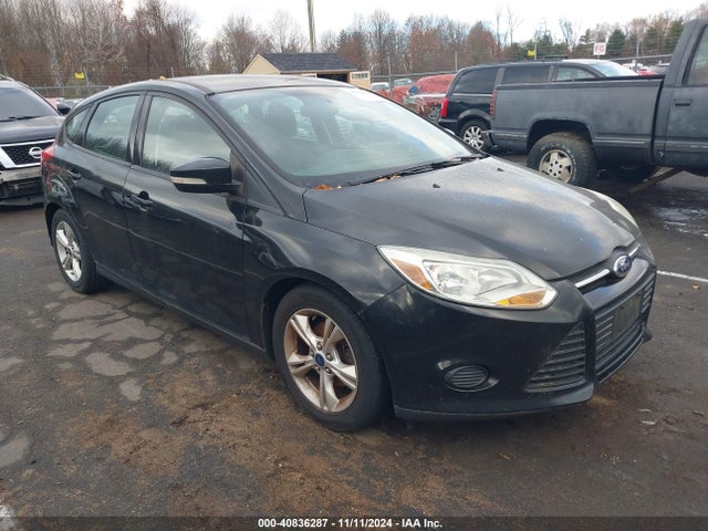 Ford FOCUS SE 2014 1FADP3K29EL377337 Image 1