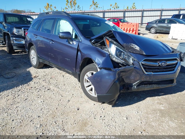 Subaru Outback 2.5i Premium 2018 4S4BSAFC9J3245580 Image 1