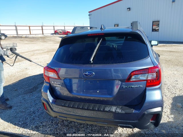 Subaru Outback 2.5i Premium 2018 4S4BSAFC9J3245580 Image 16