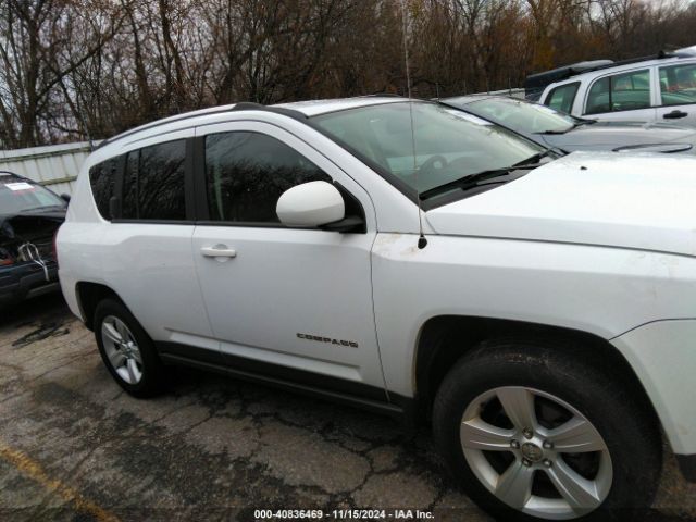 1C4NJDCB0ED558180 Jeep Compass Limited