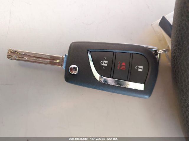 JTMMWRFV7RD216344 Toyota Rav4 Hybrid Le
