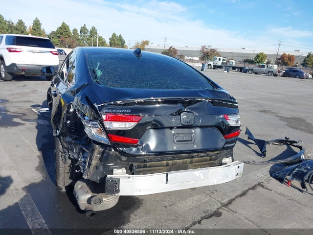 1HGCV1F30JA068771 Honda Accord Sport