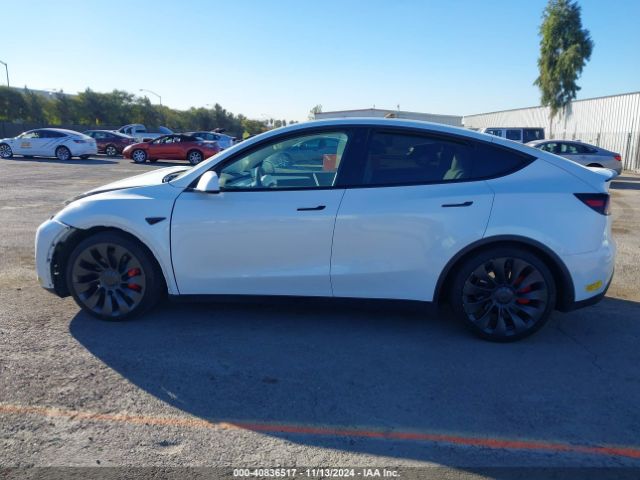 7SAYGDEF9NF563983 Tesla Model Y Performance Dual Motor All-wheel Drive