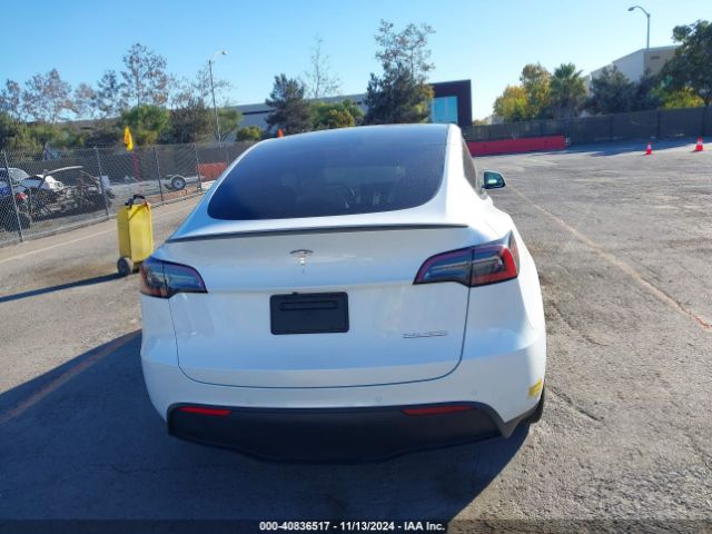 7SAYGDEF9NF563983 Tesla Model Y Performance Dual Motor All-wheel Drive