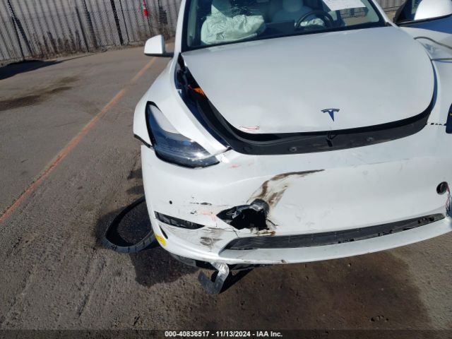 7SAYGDEF9NF563983 Tesla Model Y Performance Dual Motor All-wheel Drive