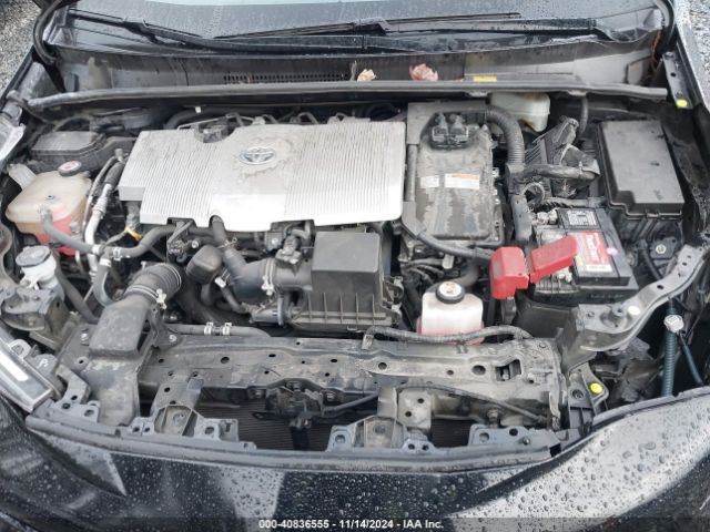 JTDKARFU7H3031874 Toyota Prius Three Touring