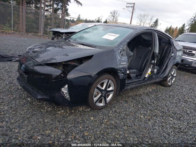 JTDKARFU7H3031874 Toyota Prius Three Touring