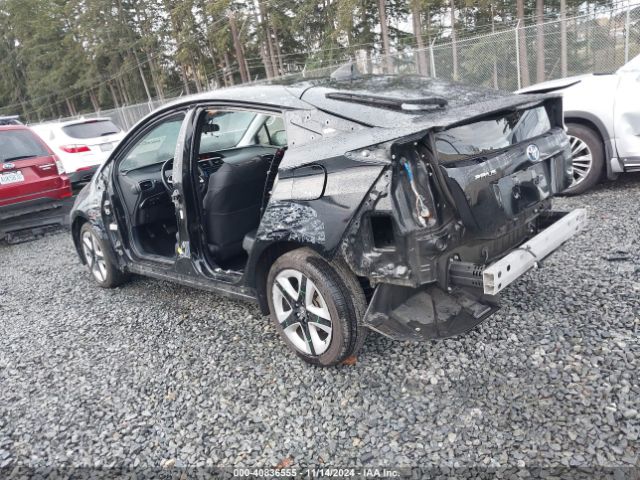 JTDKARFU7H3031874 Toyota Prius Three Touring
