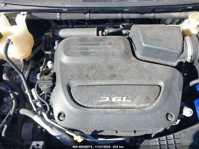2C4RC1AG7JR121079 Chrysler PACIFICA L