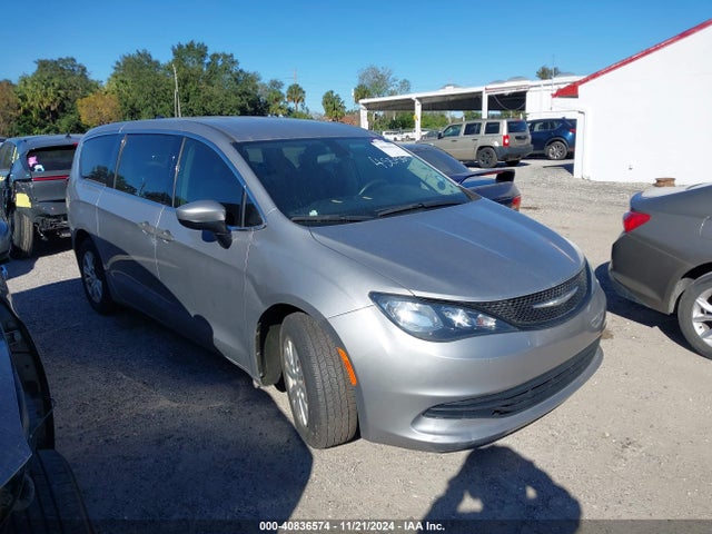2C4RC1AG7JR121079 Chrysler PACIFICA L