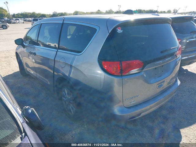 2C4RC1AG7JR121079 Chrysler PACIFICA L