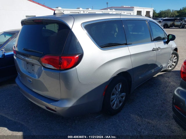 2C4RC1AG7JR121079 Chrysler PACIFICA L