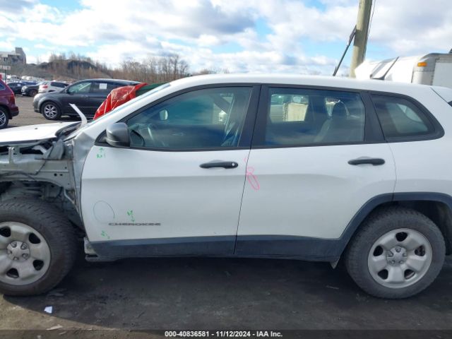 1C4PJMAB1GW314847 Jeep Cherokee Sport