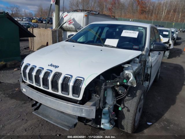 1C4PJMAB1GW314847 Jeep Cherokee Sport