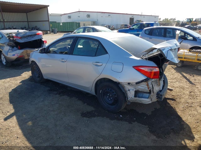 Toyota COROLLA LE 2017 2T1BURHE9HC803005 Image 3