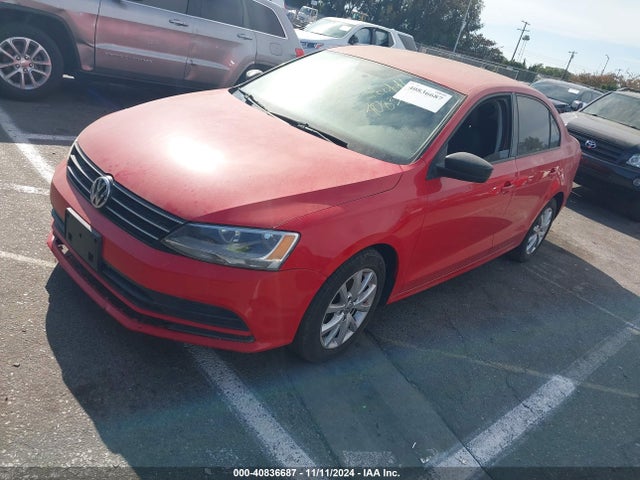 3VWD17AJXFM333825 Volkswagen Jetta 1.8t Se