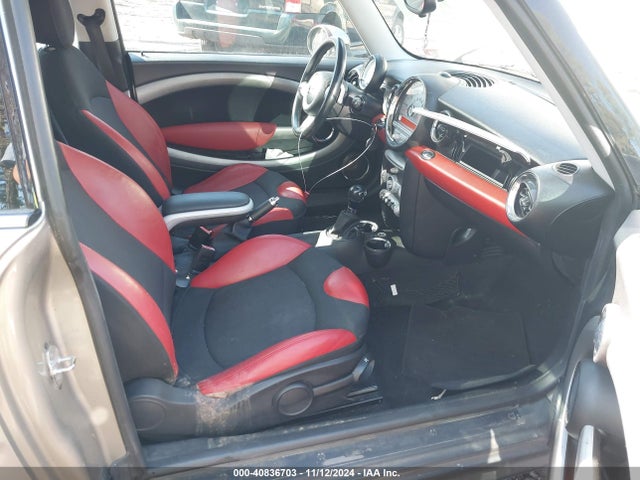 2008 MINI COOPER CLUBMAN WMWML33538TN67621 Photo 4