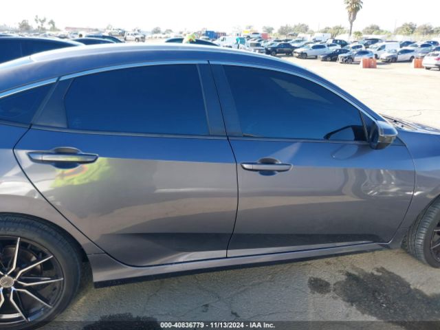 2HGFC2F52JH528699 Honda Civic Lx