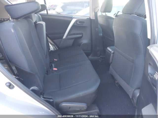 Toyota RAV4 LE 2017 2T3BFREV7HW654985 Image 8