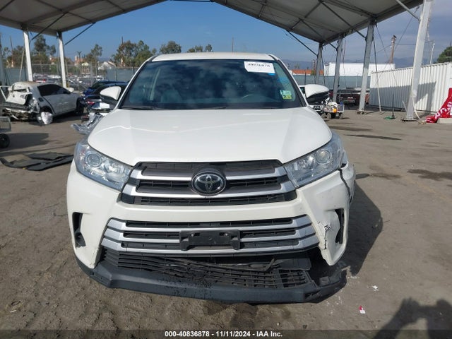 Toyota Highlander Le 2019 5TDZARFH0KS054775 Image 12