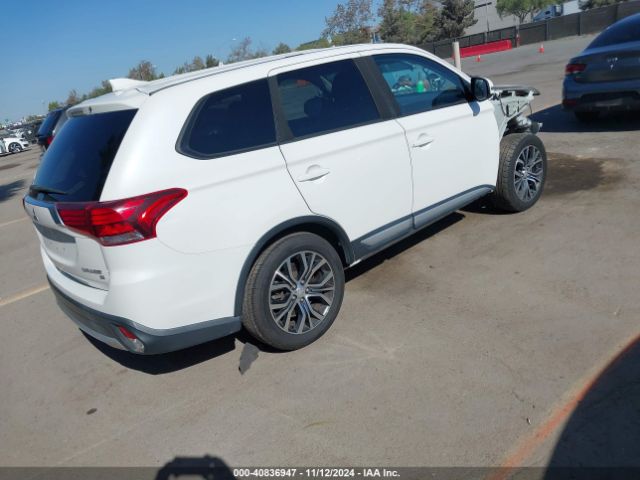 JA4AD3A34JZ042844 Mitsubishi Outlander Se