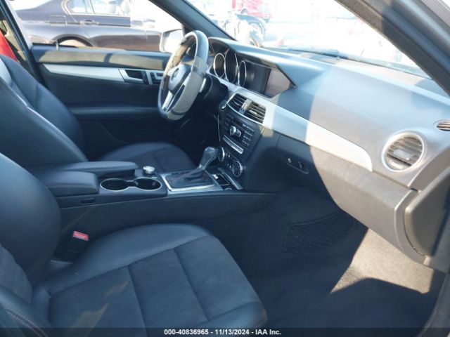 WDDGF4HB6EA905313 Mercedes-Benz C 250 Luxury/sport