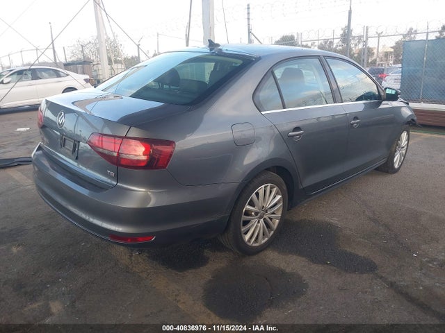 3VWL17AJ2GM346713 Volkswagen Jetta 1.8t Sel