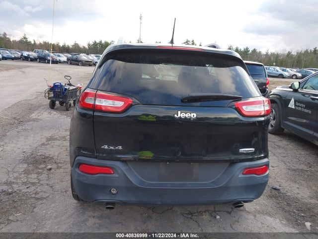 1C4PJMCS4EW147345 Jeep Cherokee Latitude