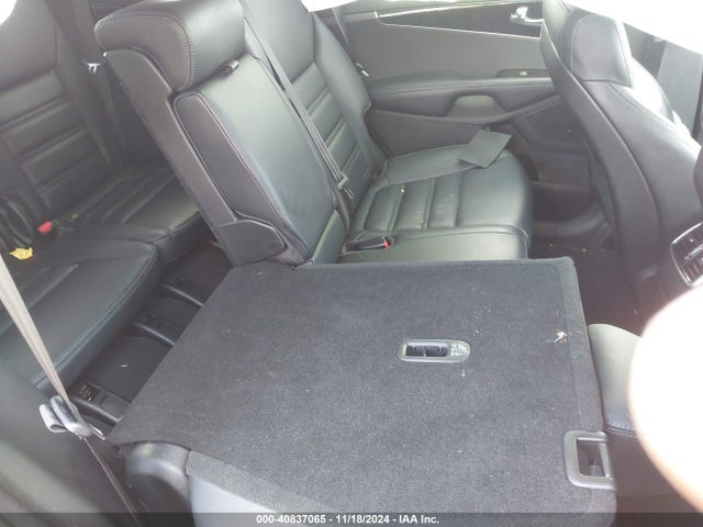 5XYPHDA55JG424617 KIA Sorento 3.3l Ex