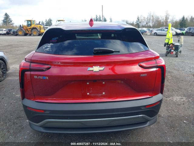 3GNKDBRJ8RS288559 Chevrolet Blazer Ev Eawd 2lt