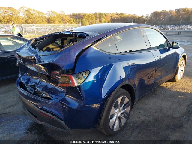 2024 TESLA MODEL Y 7SAYGDEE4RF984359 Photo 3