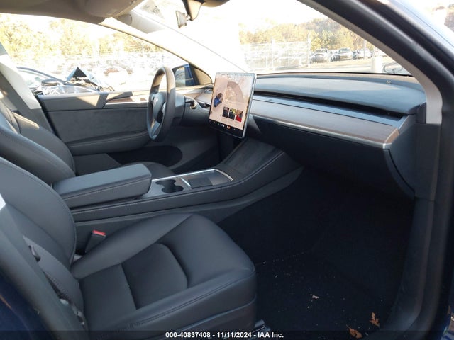 2024 TESLA MODEL Y 7SAYGDEE4RF984359 Photo 4