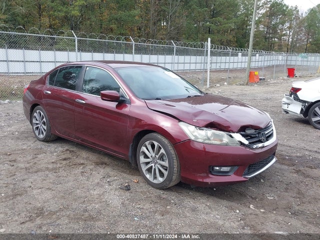 2014 1HGCR2F58EA124814 main image