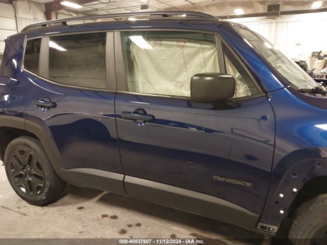 ZACCJBABXJPJ00153 Jeep Renegade Upland Edition 4x4