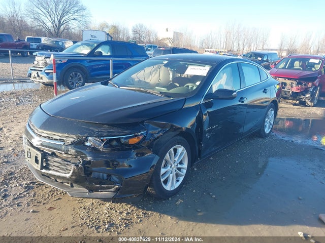 Chevrolet MALIBU LT 2018 1G1ZD5ST3JF258102 Image 2