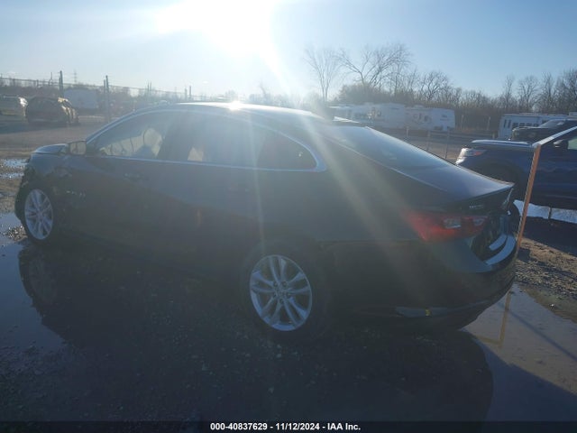 Chevrolet MALIBU LT 2018 1G1ZD5ST3JF258102 Image 3