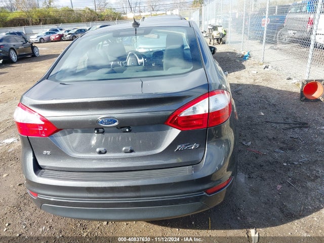 Ford FIESTA SE 2019 3FADP4BJ3KM165430 Image 16