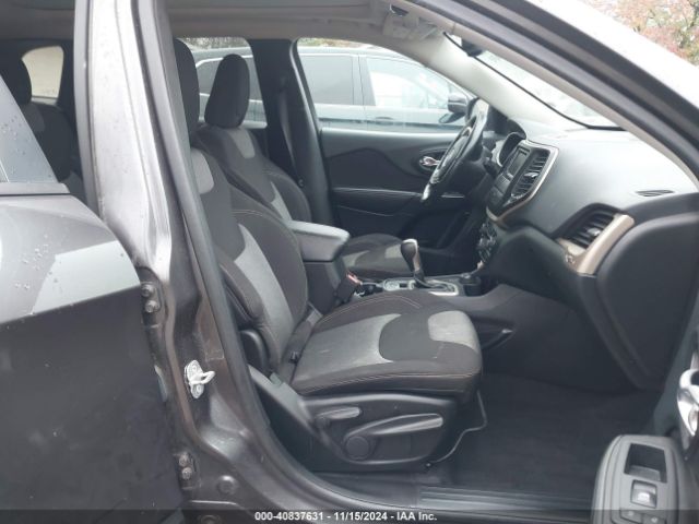 1C4PJMCS4EW297911 Jeep Cherokee Altitude