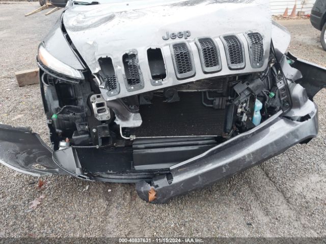 1C4PJMCS4EW297911 Jeep Cherokee Altitude