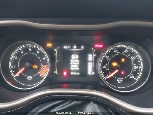 1C4PJMCS4EW297911 Jeep Cherokee Altitude