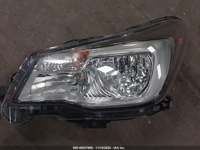 Subaru Forester 2.5i Limited 2018 JF2SJAJC2JH605579 Image 12