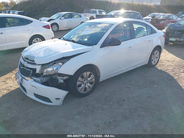 Chevrolet Cruze Ls Auto 2014 1G1PA5SH7E7367139 Image 2